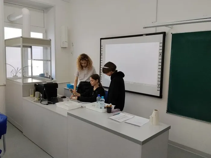 e304db8e-b5b4-4c1e-8873-49017e9e9e62